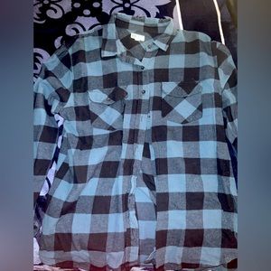 Women’s blue/black checkered flannel